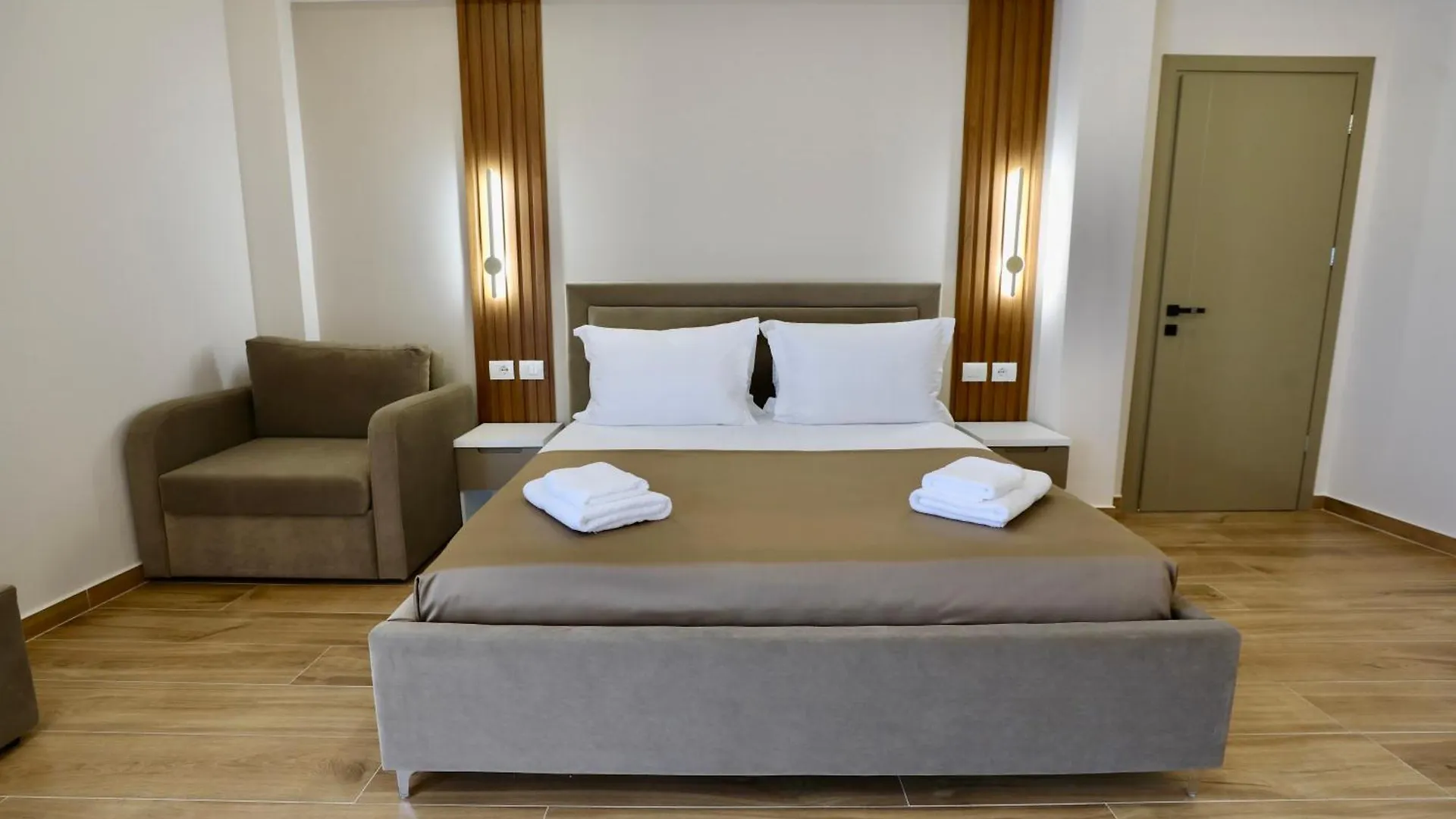Klejvi Apartments 卡萨米尔